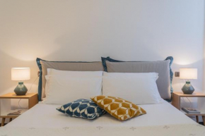 Lake Holiday Como by Rent All Como